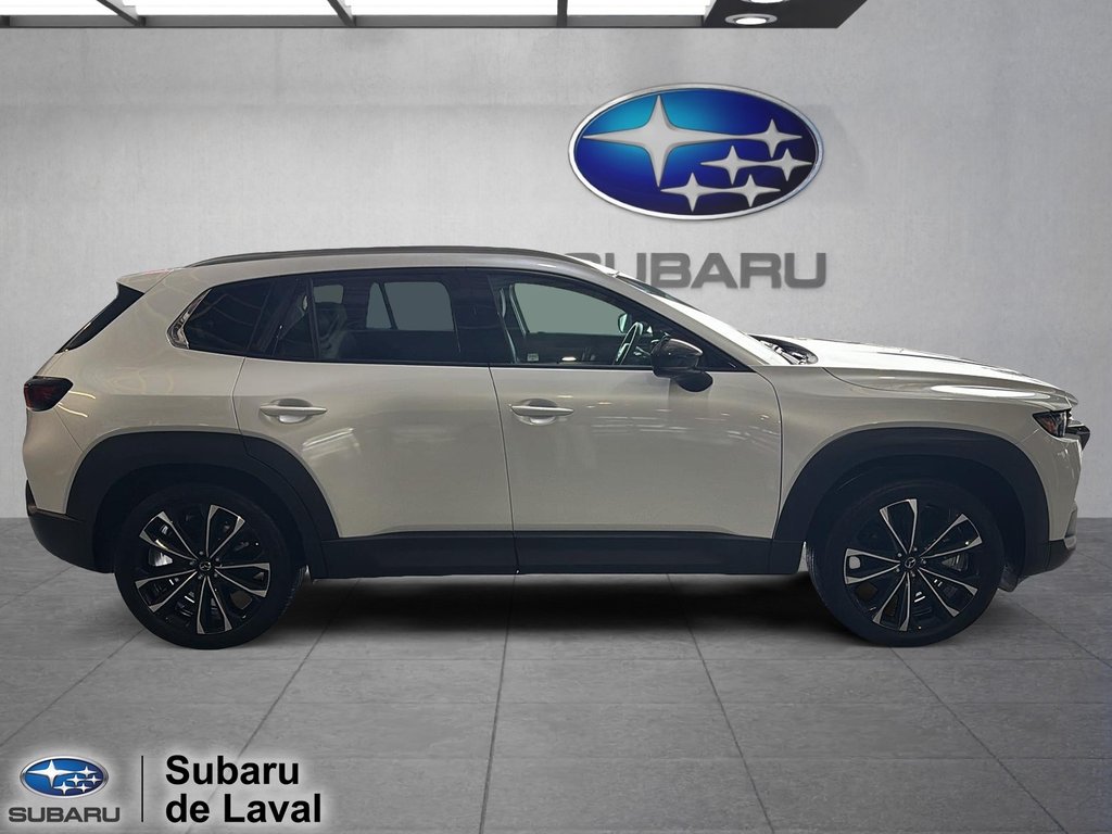 2024 Mazda CX-50 GT in Laval, Quebec - 4 - w1024h768px