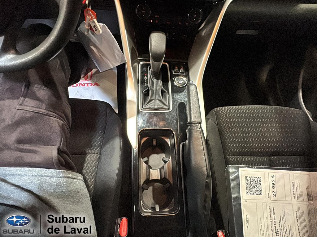2024 Mitsubishi Eclipse Cross ES in Laval, Quebec - 19 - w1024h768px