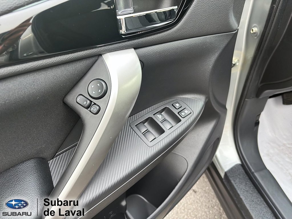 2025 Mitsubishi Eclipse Cross in Terrebonne, Quebec - 11 - w1024h768px