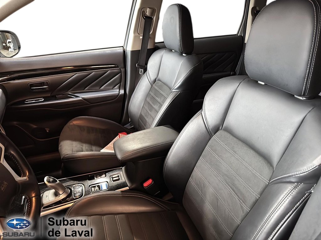 Mitsubishi Outlander PHEV  2022 à Laval, Québec - 10 - w1024h768px