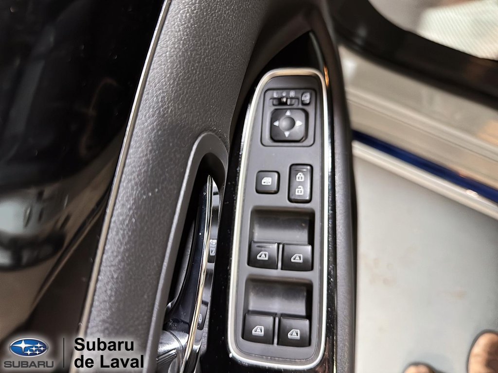 Mitsubishi Outlander PHEV  2022 à Laval, Québec - 11 - w1024h768px
