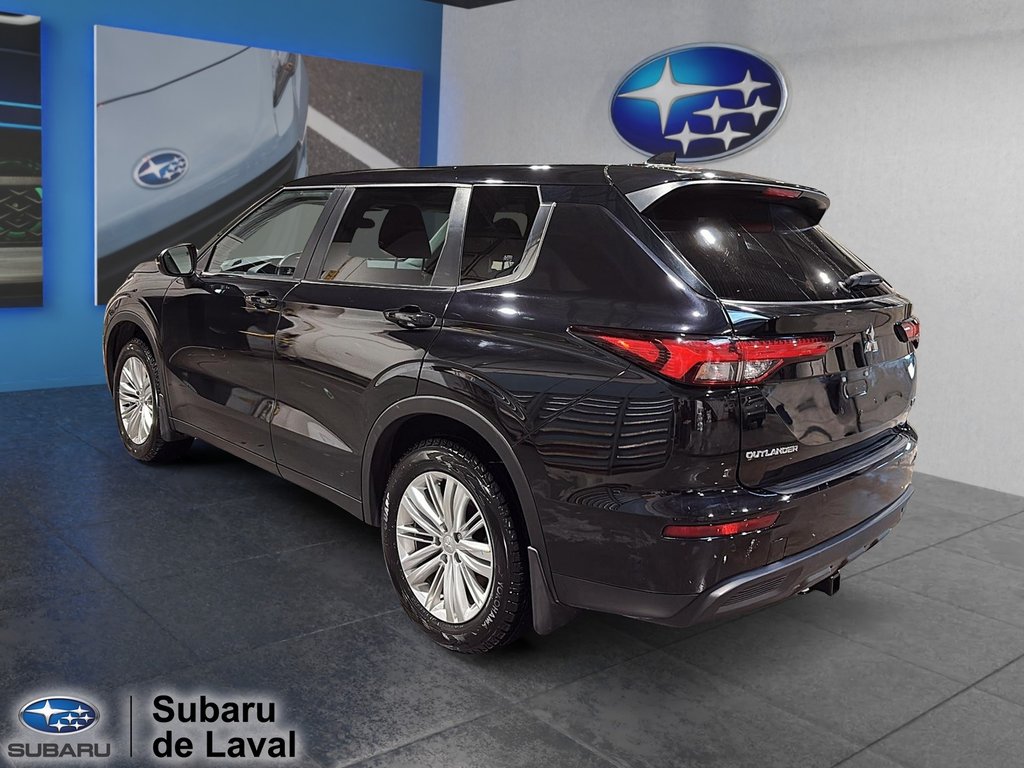 2023 Mitsubishi Outlander ES in Laval, Quebec - 7 - w1024h768px