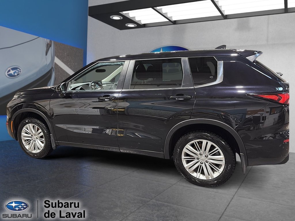 2023 Mitsubishi Outlander ES in Laval, Quebec - 8 - w1024h768px