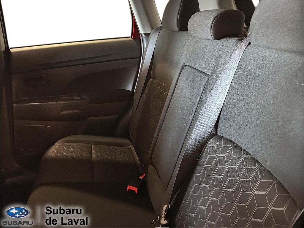 2020 Mitsubishi RVR ES in Laval, Quebec - 11 - w1024h768px