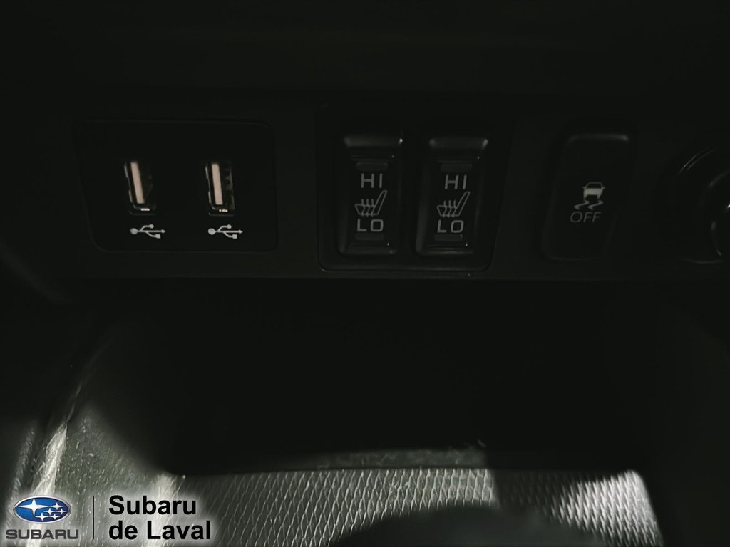 2020 Mitsubishi RVR ES in Laval, Quebec - 12 - w1024h768px