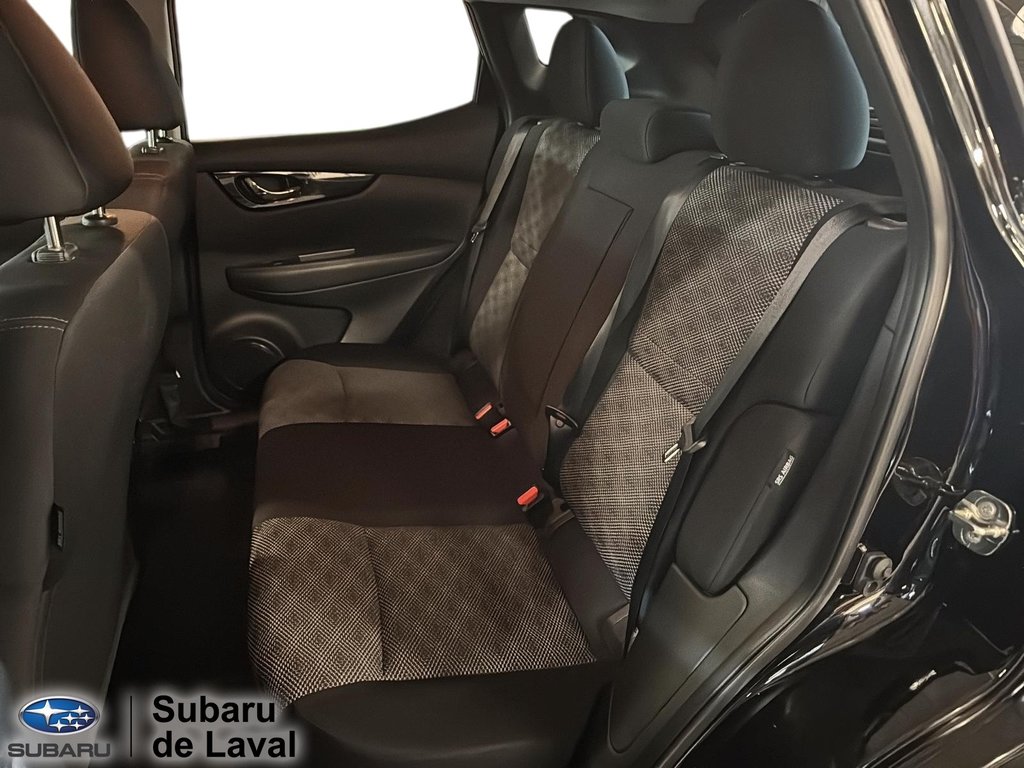 Nissan Qashqai Sv 2023 à Laval, Québec - 13 - w1024h768px