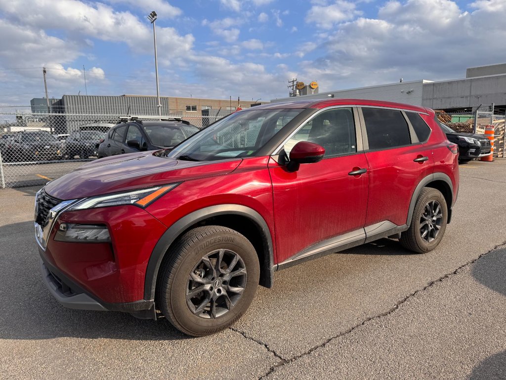 Nissan Rogue S 2023 à Terrebonne, Québec - 1 - w1024h768px