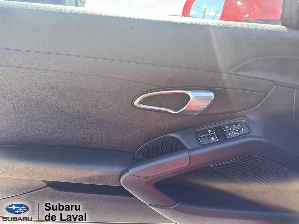 Porsche 718 Boxster Décapotable 2021 à Laval, Québec - 12 - w1024h768px