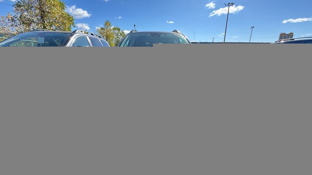 2023 Subaru Ascent Convenience in Laval, Quebec - 3 - w1024h768px