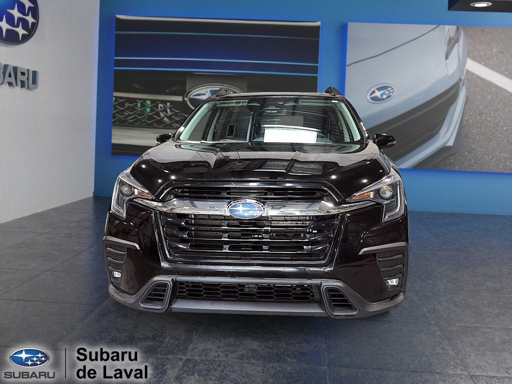 Subaru Ascent Limited 2023 à Laval, Québec - 2 - w1024h768px