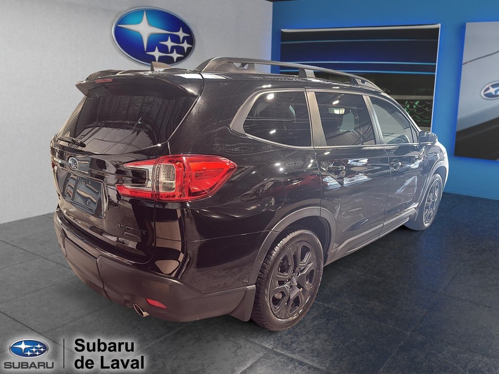 2023 Subaru Ascent Onyx in Laval, Quebec - 5 - w1024h768px