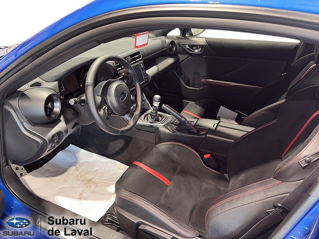 2023 Subaru BRZ Sport-tech in Laval, Quebec - 10 - w1024h768px