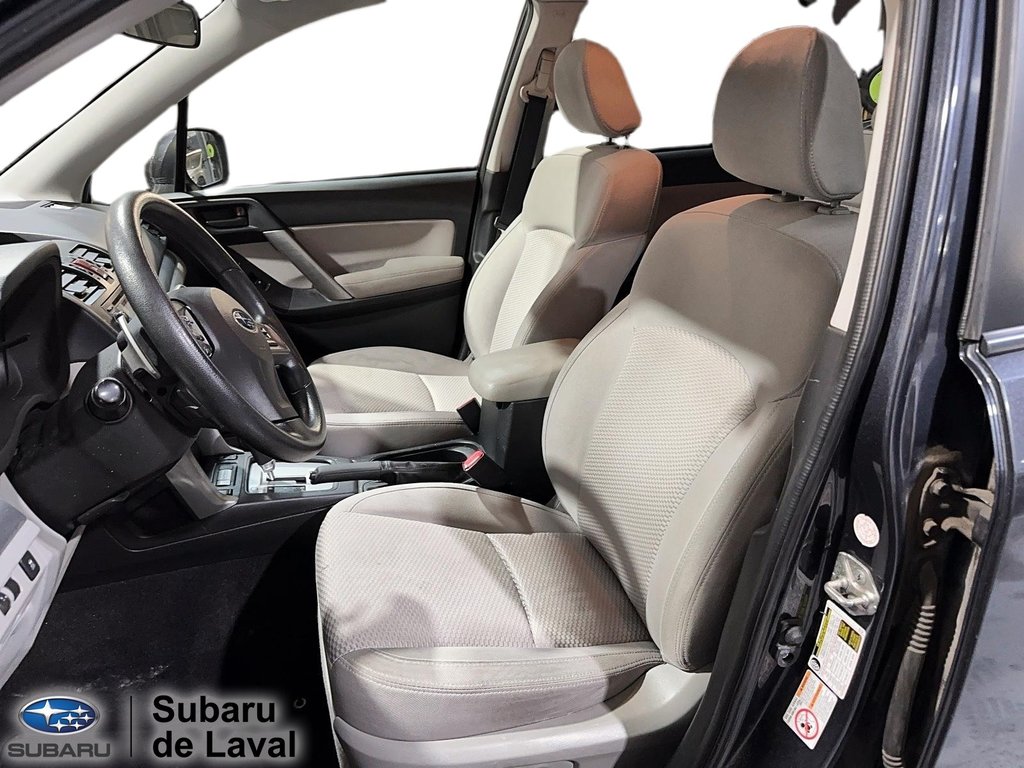 2014 Subaru Forester Convenience in Laval, Quebec - 10 - w1024h768px