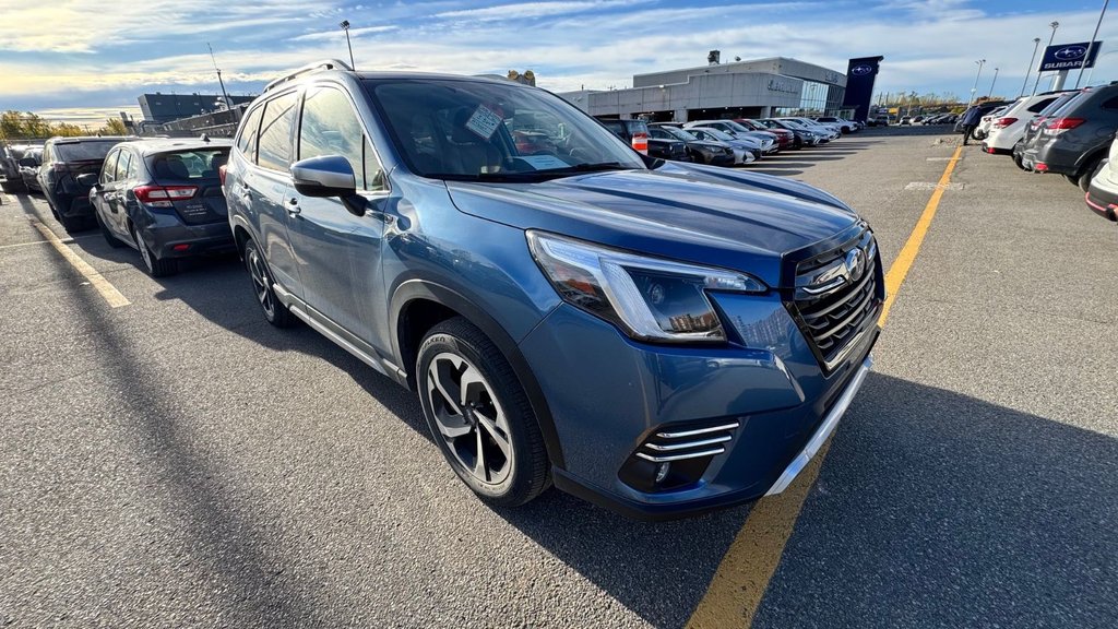 2022 Subaru Forester Premier in Laval, Quebec - 5 - w1024h768px