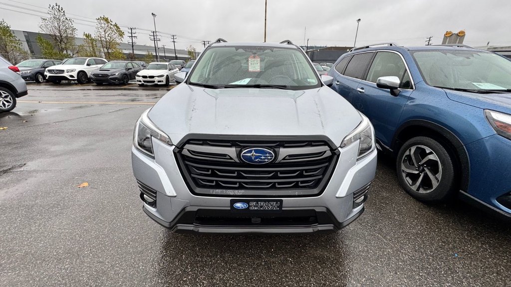 2023 Subaru Forester Limited in Laval, Quebec - 3 - w1024h768px