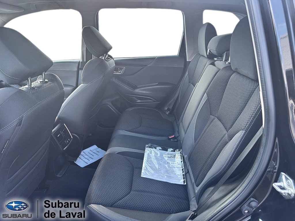 Subaru Forester Touring 2023 à Laval, Québec - 11 - w1024h768px
