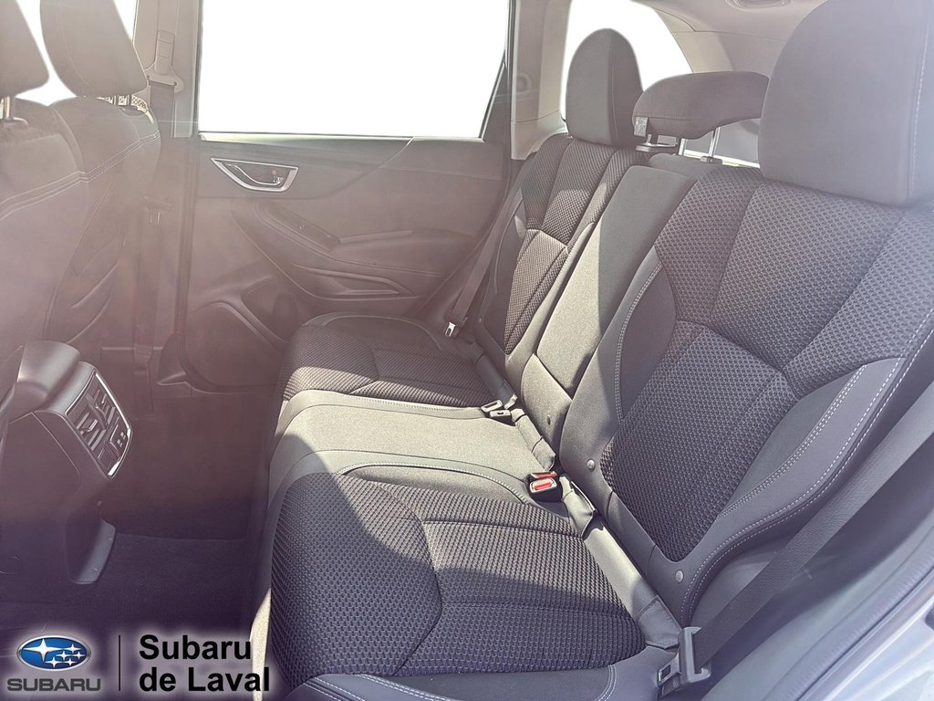 Subaru Forester Touring 2023 à Laval, Québec - 11 - w1024h768px