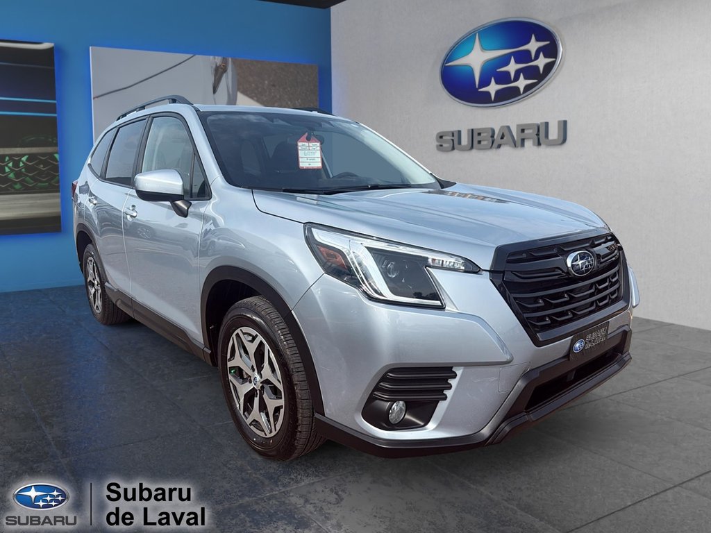Subaru Forester Touring 2023 à Laval, Québec - 3 - w1024h768px