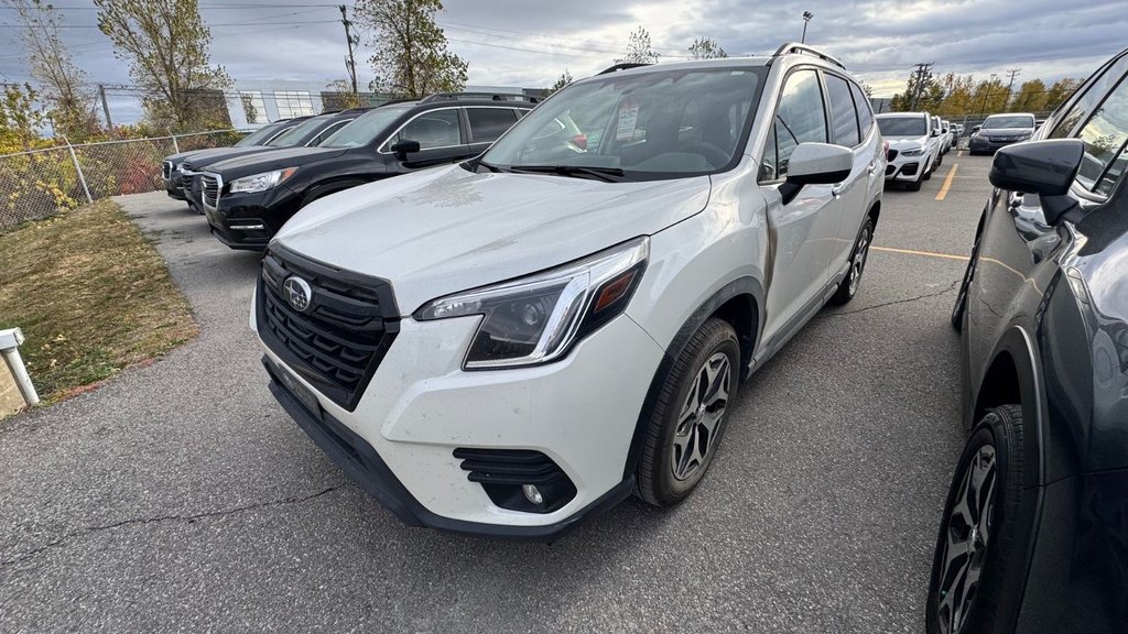 2024 Subaru Forester Touring in Laval, Quebec - 1 - w1024h768px