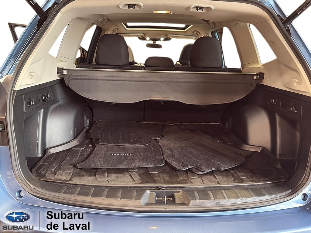 Subaru Forester Touring 2024 à Laval, Québec - 13 - w1024h768px