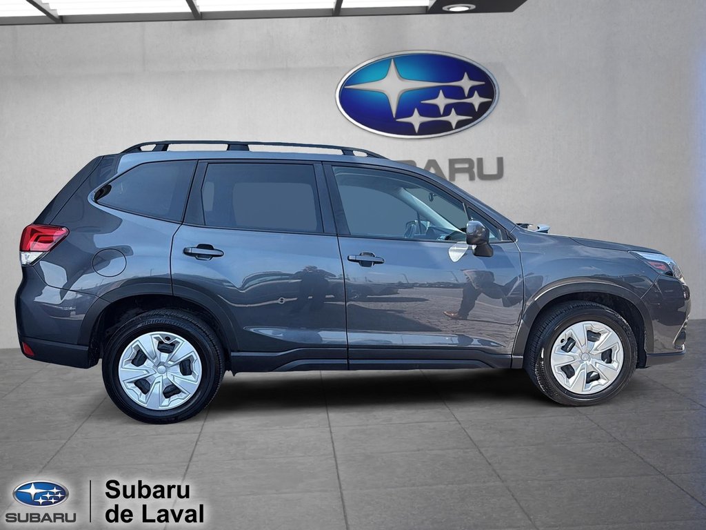 2024 Subaru Forester Base in Laval, Quebec - 4 - w1024h768px