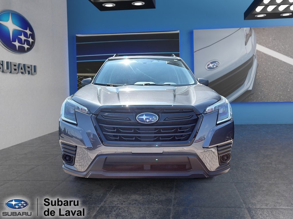 2024 Subaru Forester Base in Laval, Quebec - 2 - w1024h768px