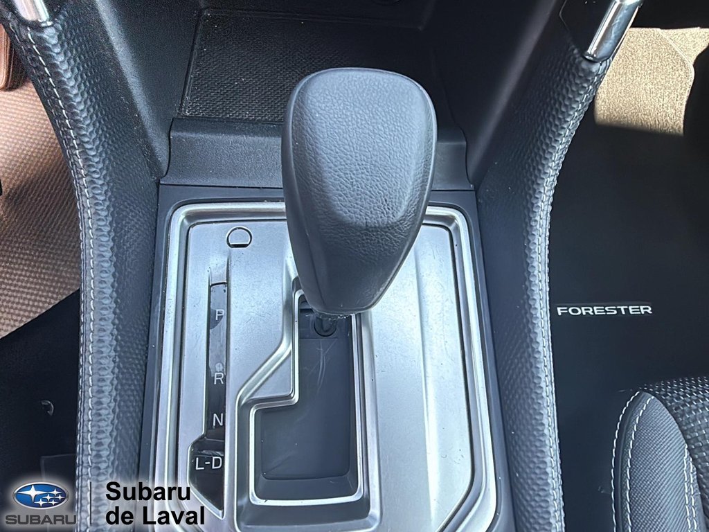 2024 Subaru Forester Base in Laval, Quebec - 16 - w1024h768px