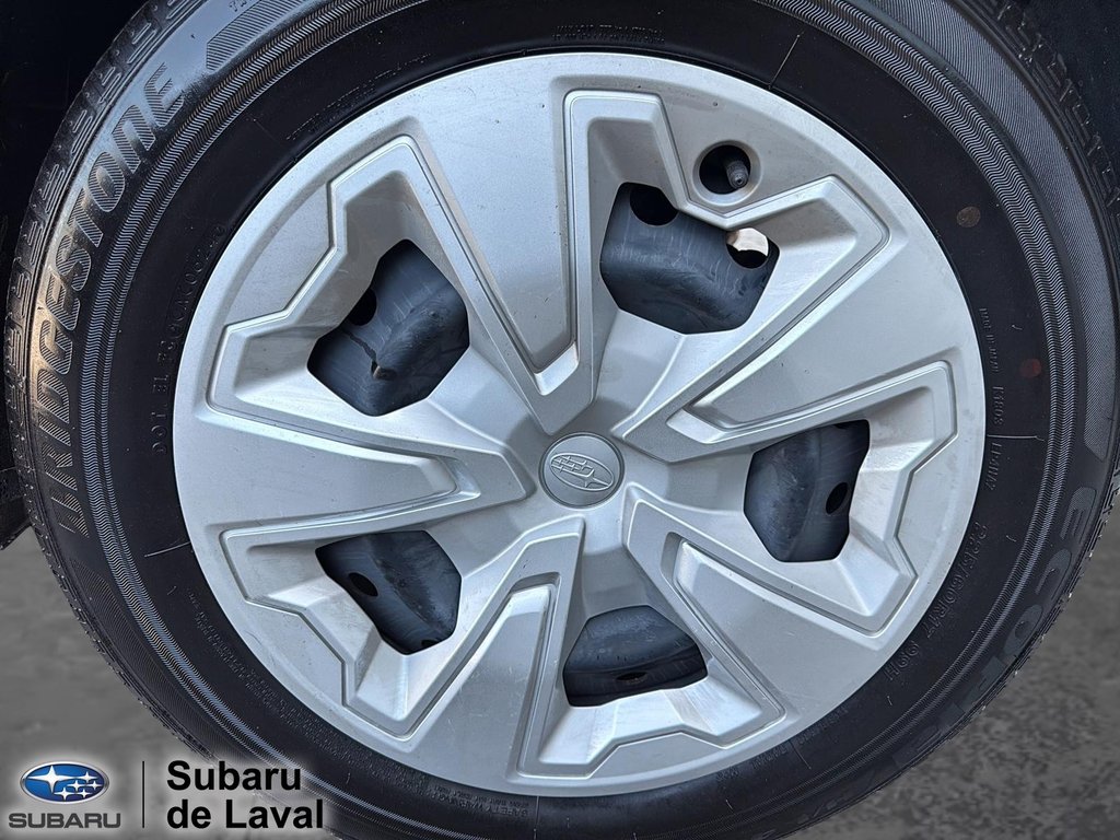 2024 Subaru Forester Base in Laval, Quebec - 8 - w1024h768px