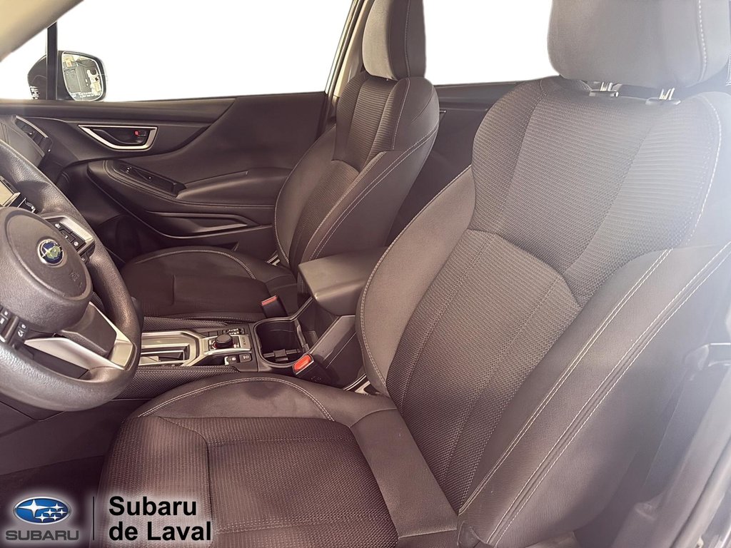 2024 Subaru Forester Base in Laval, Quebec - 8 - w1024h768px