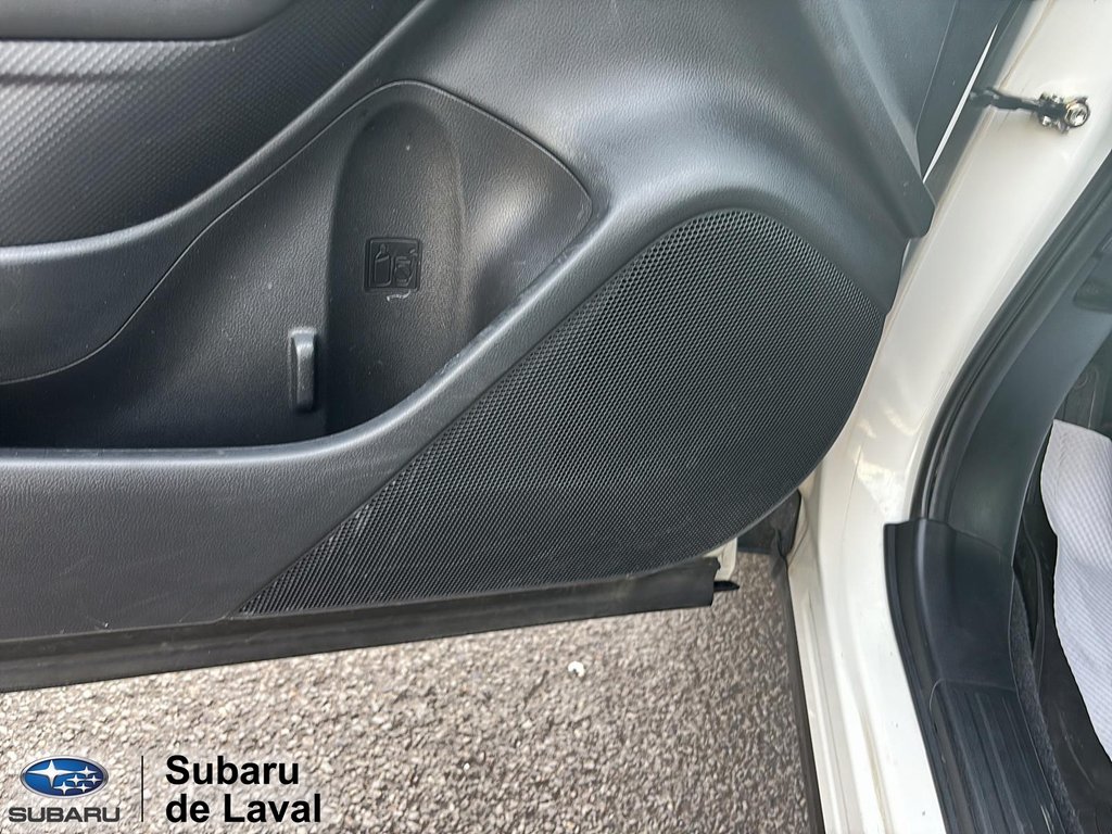 Subaru Forester Base 2024 à Laval, Québec - 12 - w1024h768px