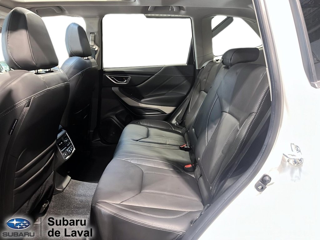 Subaru Forester Limited 2024 à Laval, Québec - 13 - w1024h768px