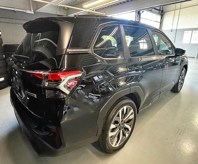 Subaru Forester E-BOXER Hybrid Premier 2025 à Laval, Québec - 9 - w1024h768px