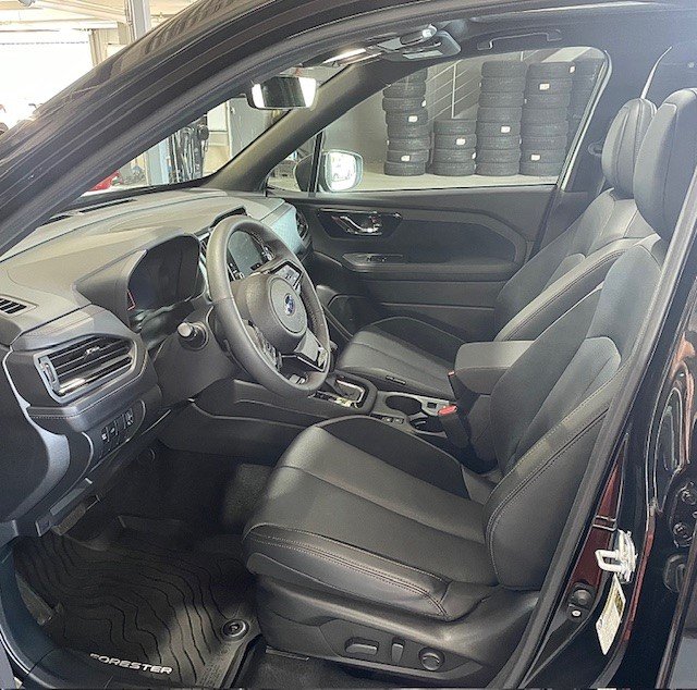 Subaru Forester E-BOXER Hybrid Premier 2025 à Laval, Québec - 14 - w1024h768px
