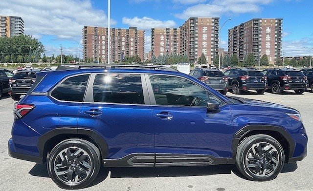 Subaru Forester Limited 2025 à Laval, Québec - 8 - w1024h768px