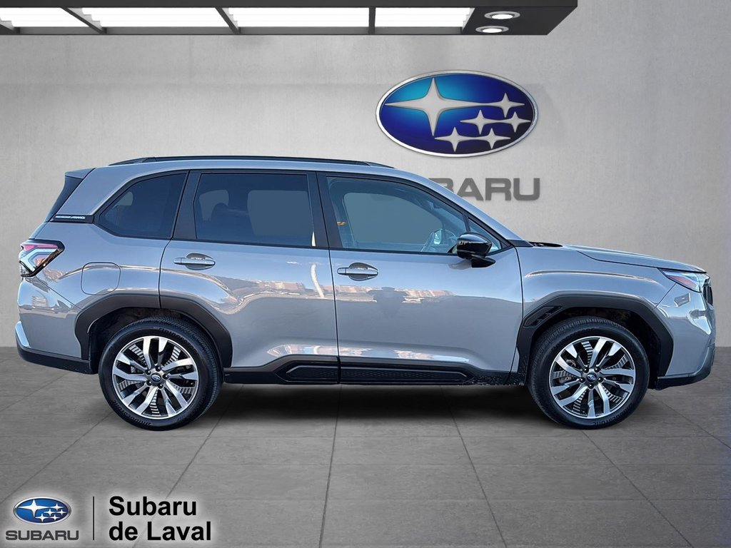 2025 Subaru Forester Premier in Terrebonne, Quebec - 4 - w1024h768px