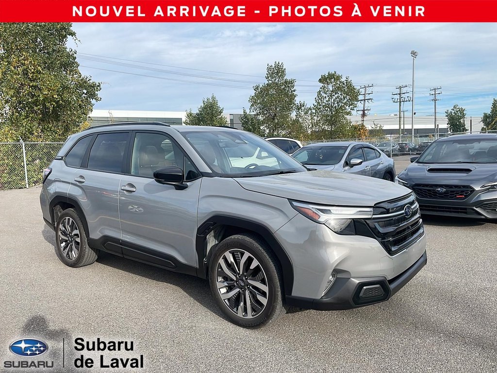 Subaru Forester Premier 2025 à Laval, Québec - 5 - w1024h768px