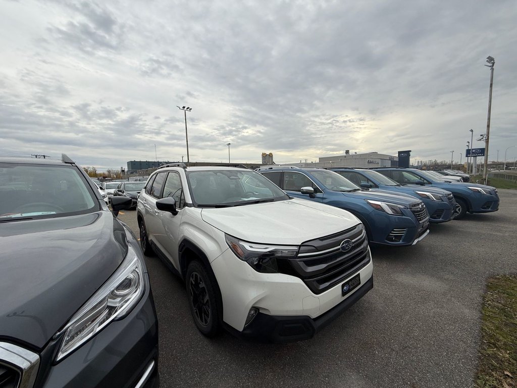 2025 Subaru Forester Touring in Laval, Quebec - 5 - w1024h768px