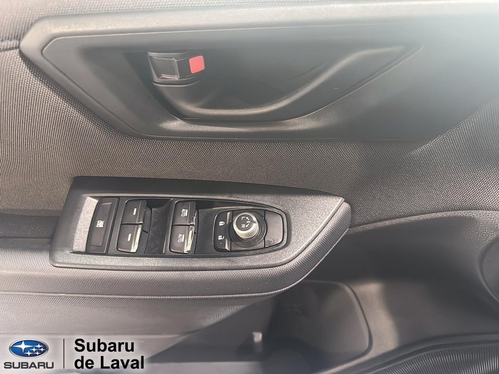 2025 Subaru Forester Touring in Laval, Quebec - 10 - w1024h768px