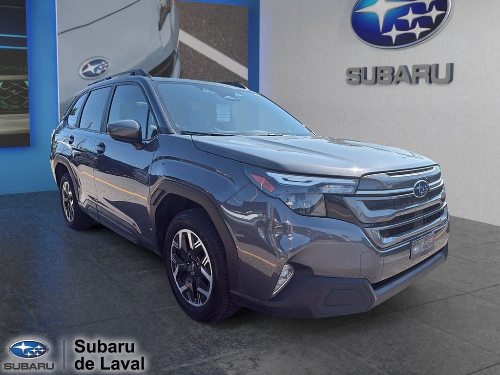 2025 Subaru Forester Touring in Laval, Quebec - 3 - w1024h768px