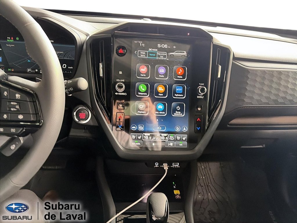 2026 Subaru Forester Hybrid Premier in Laval, Quebec - 18 - w1024h768px