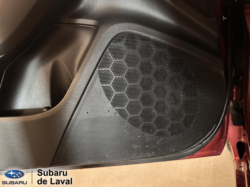 2019 Subaru Impreza Touring in Laval, Quebec - 12 - w1024h768px