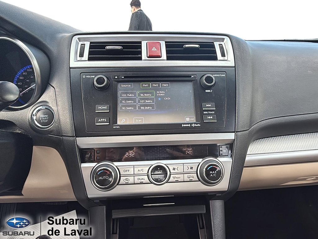 2016 Subaru Legacy 2.5i w/Touring & Tech Pkg in Terrebonne, Quebec - 14 - w1024h768px