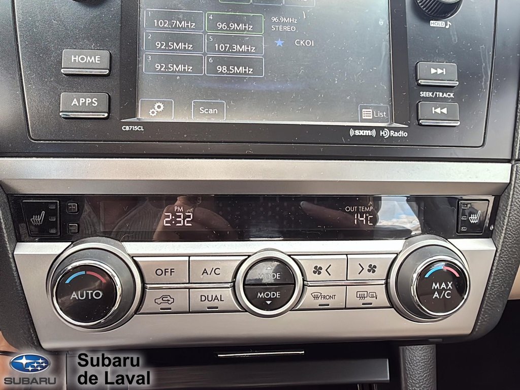 2016 Subaru Legacy 2.5i w/Touring & Tech Pkg in Terrebonne, Quebec - 11 - w1024h768px