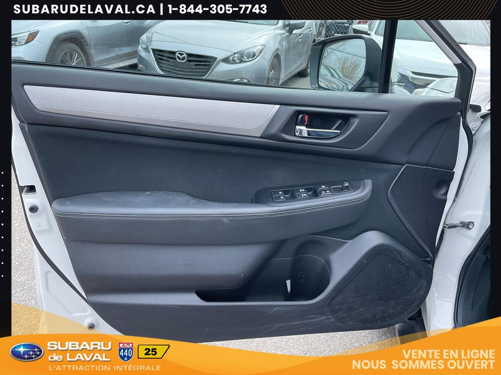 2017 Subaru Outback 3.6R Touring in Laval, Quebec - 11 - w1024h768px