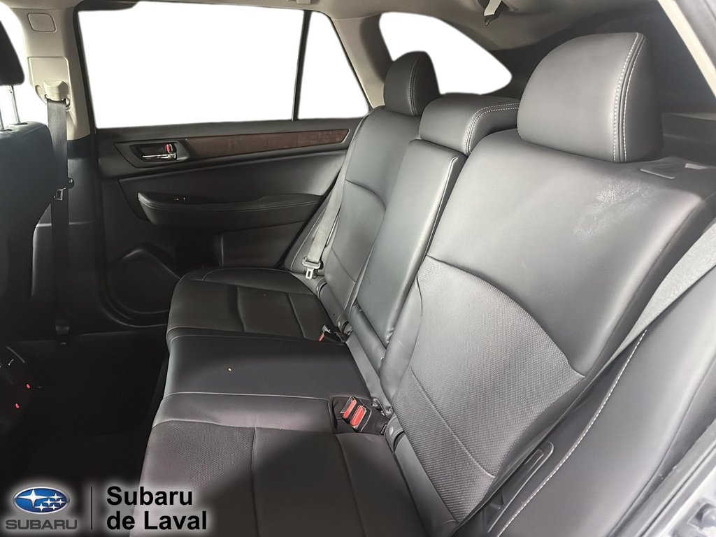 2017 Subaru Outback 3.6R Limited w/Tech Pkg in Laval, Quebec - 11 - w1024h768px