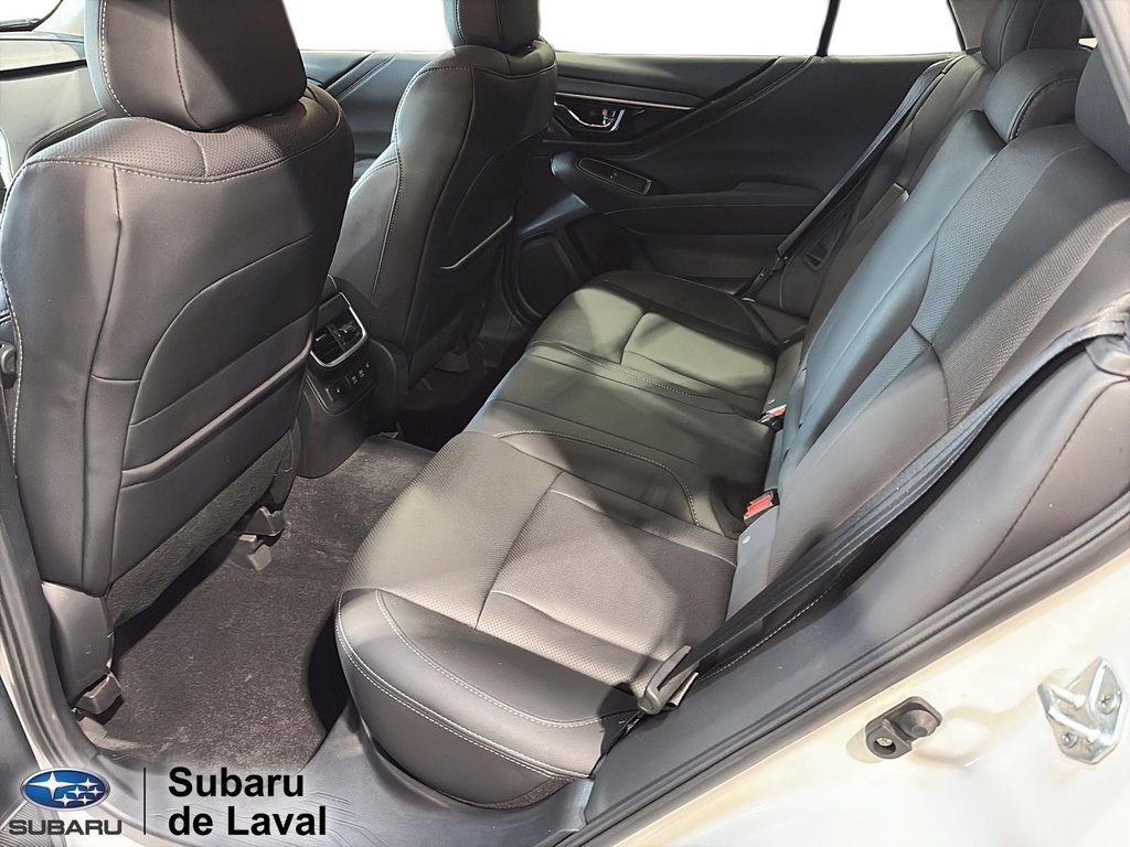 2022 Subaru Outback Limited XT in Laval, Quebec - 13 - w1024h768px
