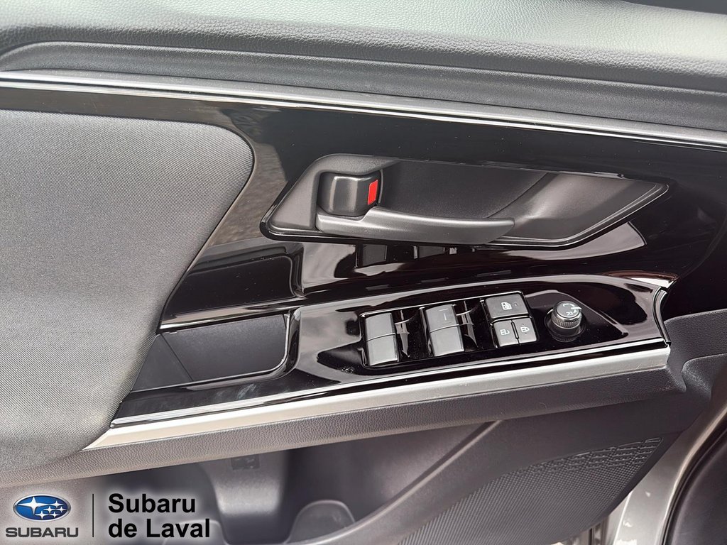 Subaru Solterra Base 2023 à Laval, Québec - 10 - w1024h768px