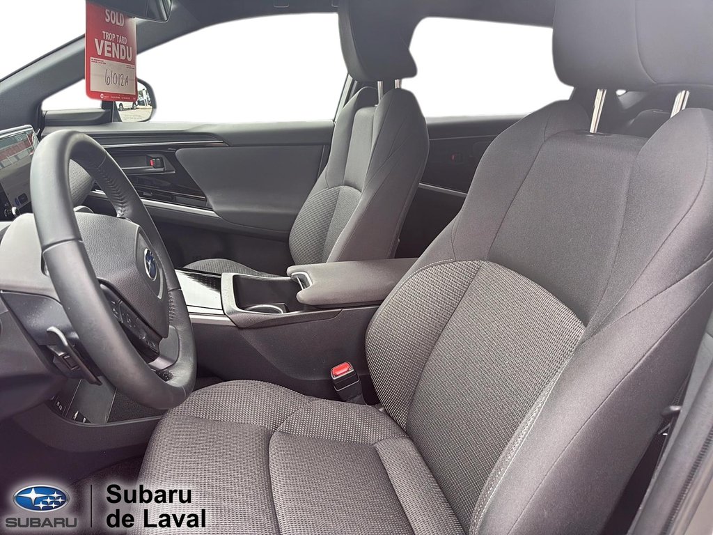 Subaru Solterra Base 2023 à Laval, Québec - 9 - w1024h768px