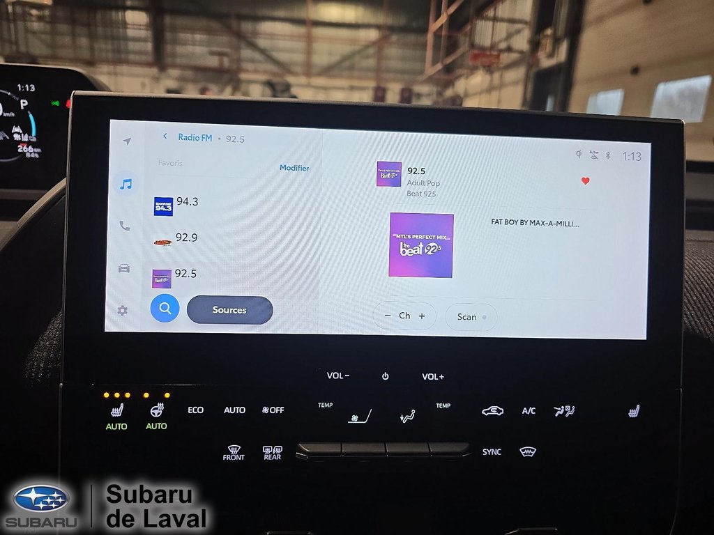 2024 Subaru Solterra LUXURY in Laval, Quebec - 10 - w1024h768px