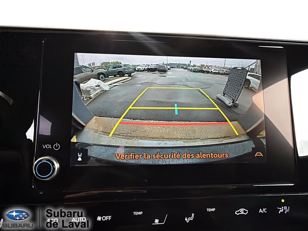 2024 Subaru Solterra base in Laval, Quebec - 14 - w1024h768px